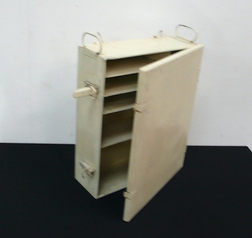 Alter gewürz metallschrank - gewürz,